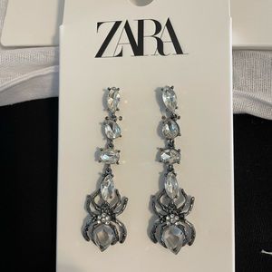 Spider earrings. NEW with tag